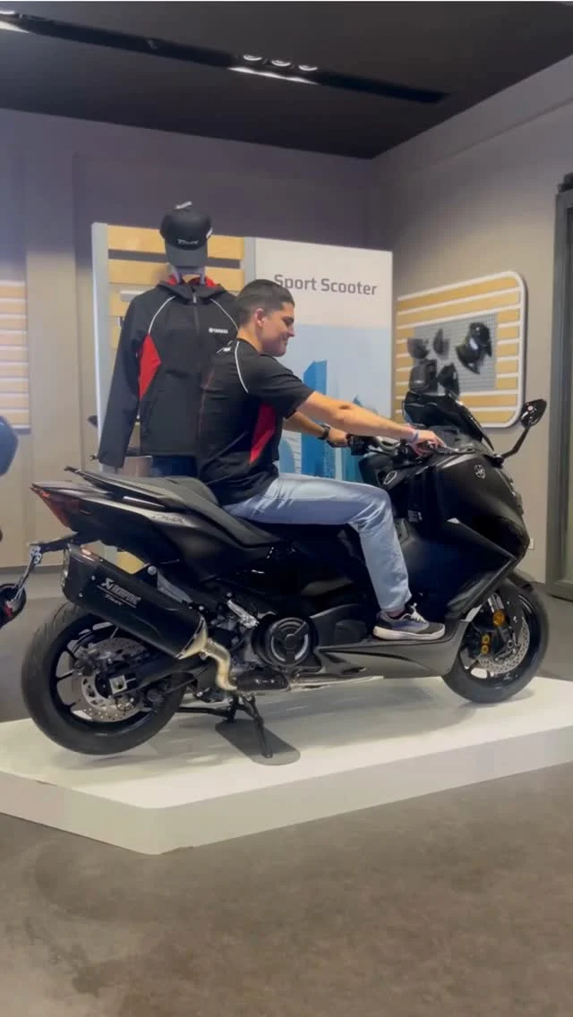 En Yamaha Motor Madrid, al comprar un TMAX 2024, regalamos la línea completa del Akrapovic 😎

Date prisa, te esperamos en calle de Zurbano 93-95 📍

Para más información escribe un WhatsApp al 676208025
O llama al  91 621 75 57

#yamaha #yamahamotormadrid 
#brumbrum #akrapovic 
#motos #pasionmotera 
#reelsvideoシ #tmax 
#madrid #bikeaesthetic 
#escape