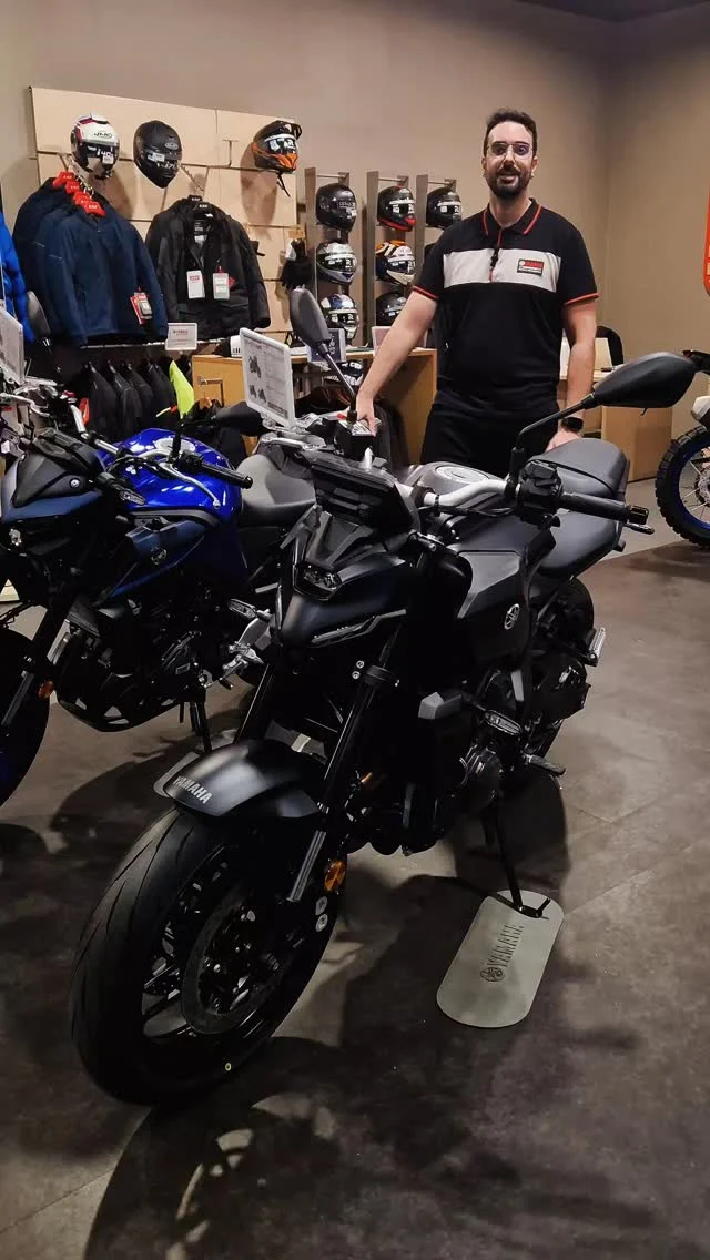 Nacho nos explica el funcionamiento y las ventajas del cambio Y-AMT

¿Y tú, cúal ventaja añadirías?

Si quieres probar la moto o simplemente recibir más información puedes escribirnos 

Motor Madrid
📲WhatsApp 676208025
o acudir al concesionario
📍Calle de Zurbano 93-95

Motor Madrid Infanta Mercedes
📲WhatsApp 629168584
📍Calle de Infanta Mercedes 70

#yamaha #yamahamotormadrid 
#tracer9 #MT09YAMT #mt09 
#mt07yamt #bikelife #mt07 
#motos #motosdeportivas #darksideofjapan 
#hypernaked #SportTourism